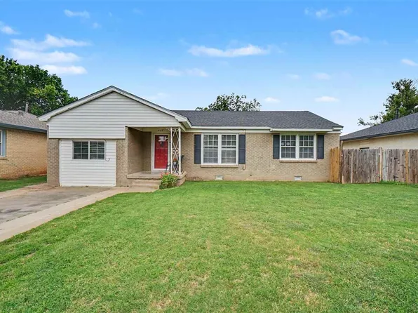 407 NW 30th St, Lawton, OK 73505