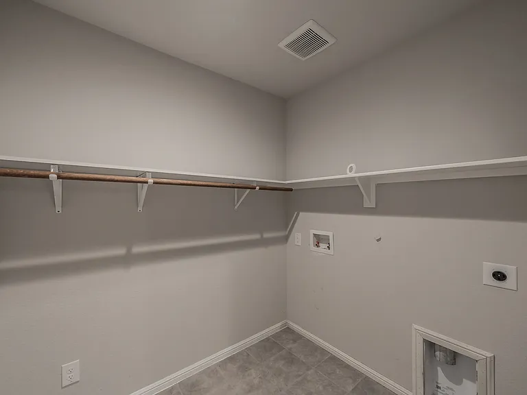 1385 Dillard Creek Dr — Photo 15