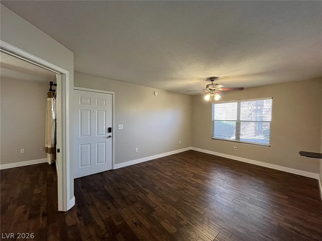 2 bed, 2.0 bath, 960 sqft, $1,500 — Photo 2