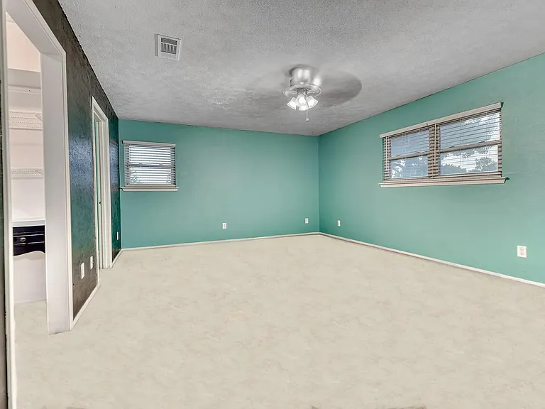 1619 Marquette Dr — Photo 12