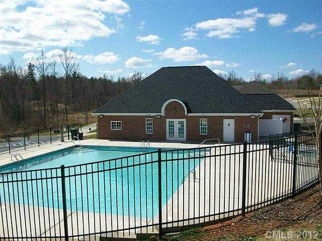 2nd image of 2425 Winnsford Ct