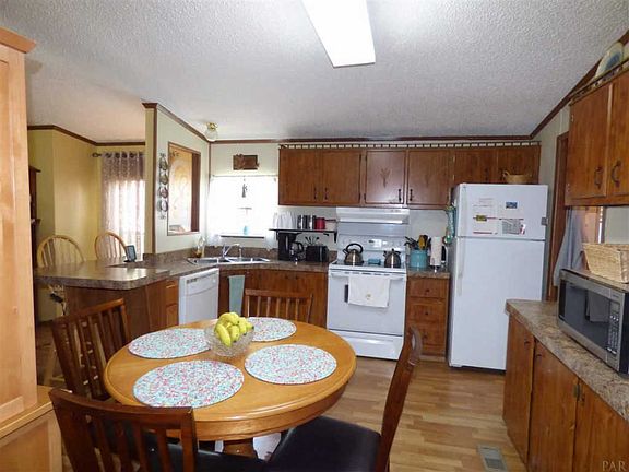 4th image of 4749 Thoroughbred Dr