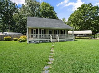 15926 Tri Gate Rd, Chester, VA 23831