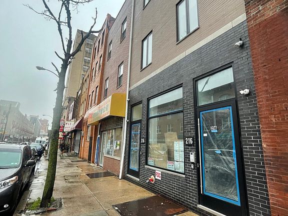 3rd image of 216 N 9th St Unit 1
