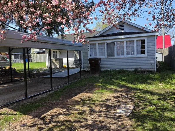 419 Jermyn St, Ionia, MI 48846