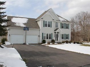 8 Wildflower Dr, Hebron, CT 06248