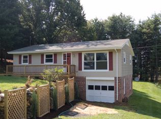 237 Knollview Dr, Jefferson, NC 28640