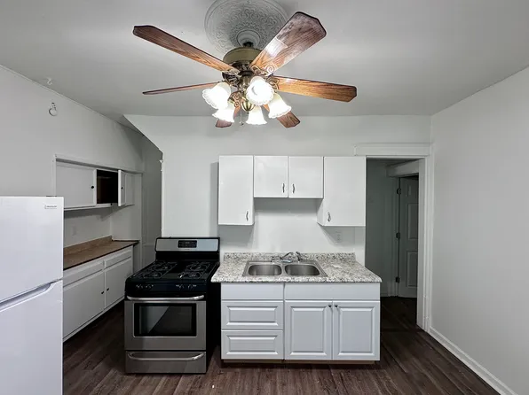 1102 1/2 Pollock Ave, New Castle, PA 16101