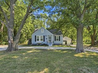 6315 E Red Bridge Rd, Kansas City, MO 64134