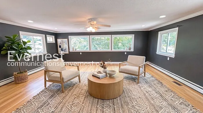 4 bed, 2.0 bath, 2494 sqft, $2,495 — Photo 3
