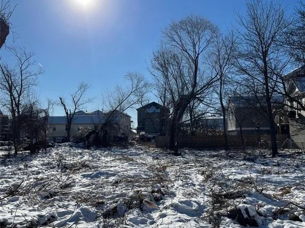 Hunter Avenue, Staten Island, NY 10305
