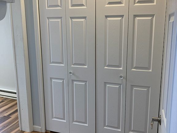 5th image of 620-622 W Allen St #6