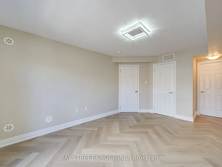 626 Rexdale Blvd #3 — Photo 21