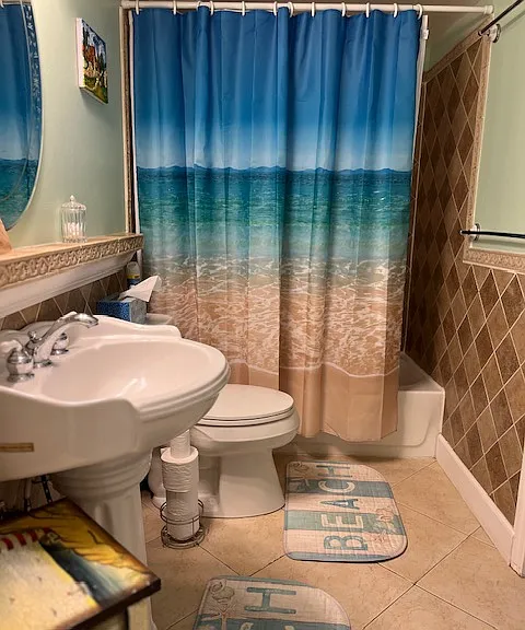Island Club Dr — Photo 1