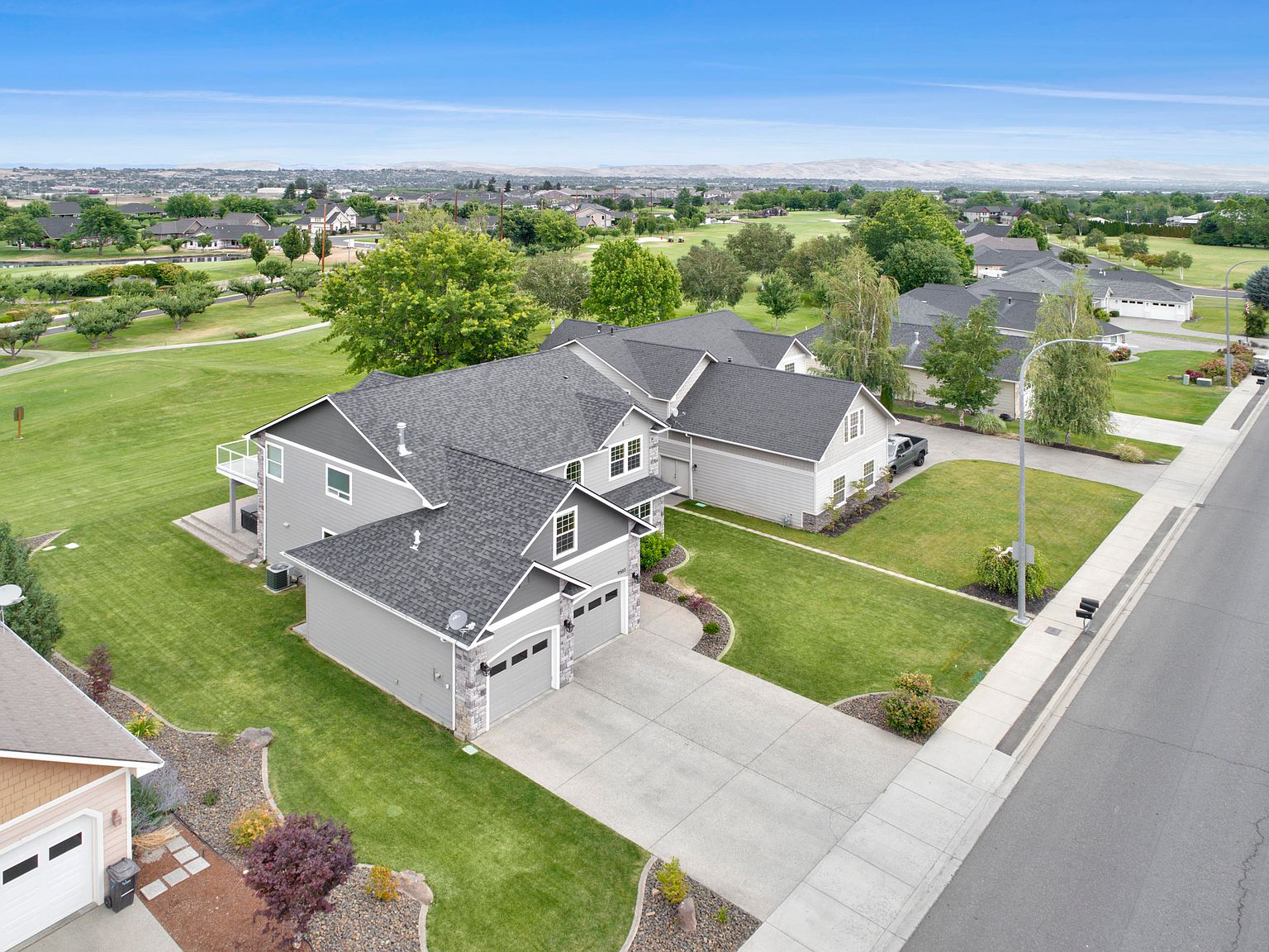 9503 Occidental Rd, Yakima, WA 98903 Zillow