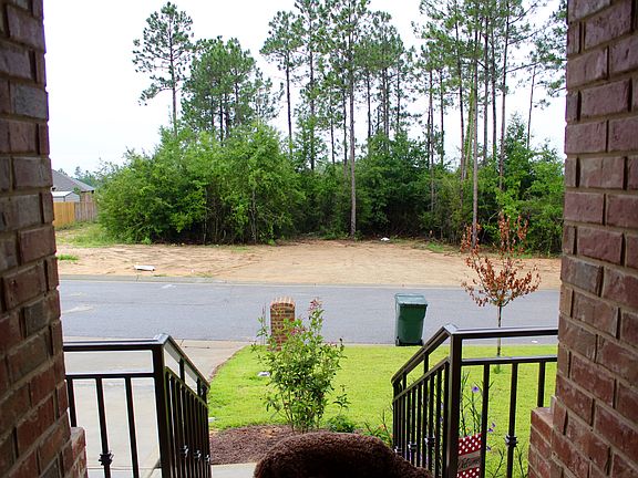 No houses in front.