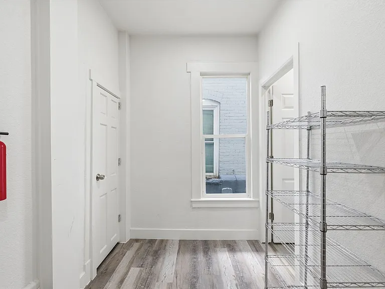 2113 E 16th Ave — Photo 13