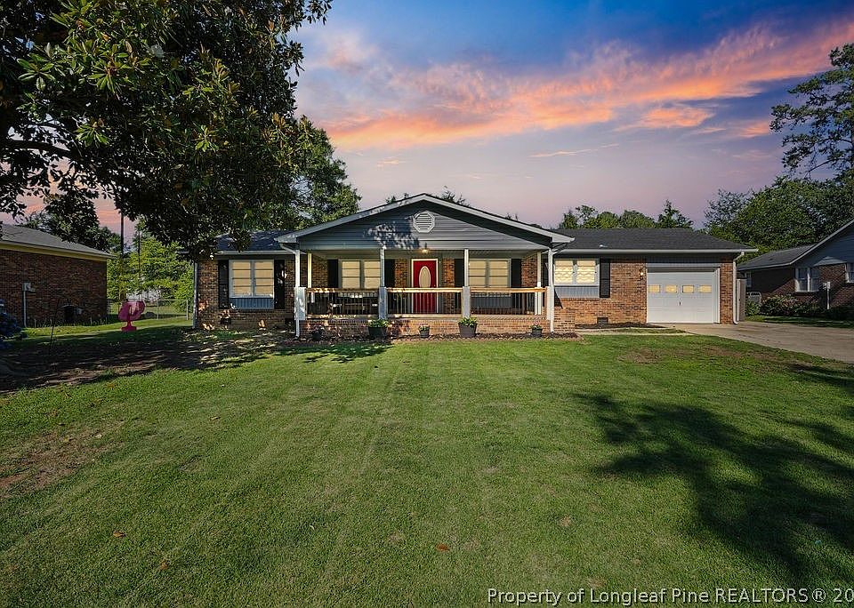 1st image of 1125 Thornwood Pl