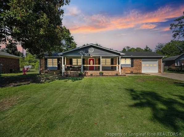 1125 Thornwood Pl, Fayetteville, NC 28304