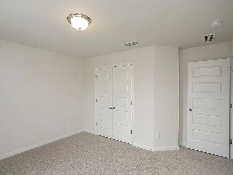5401 Zinnia Ln E — Photo 14