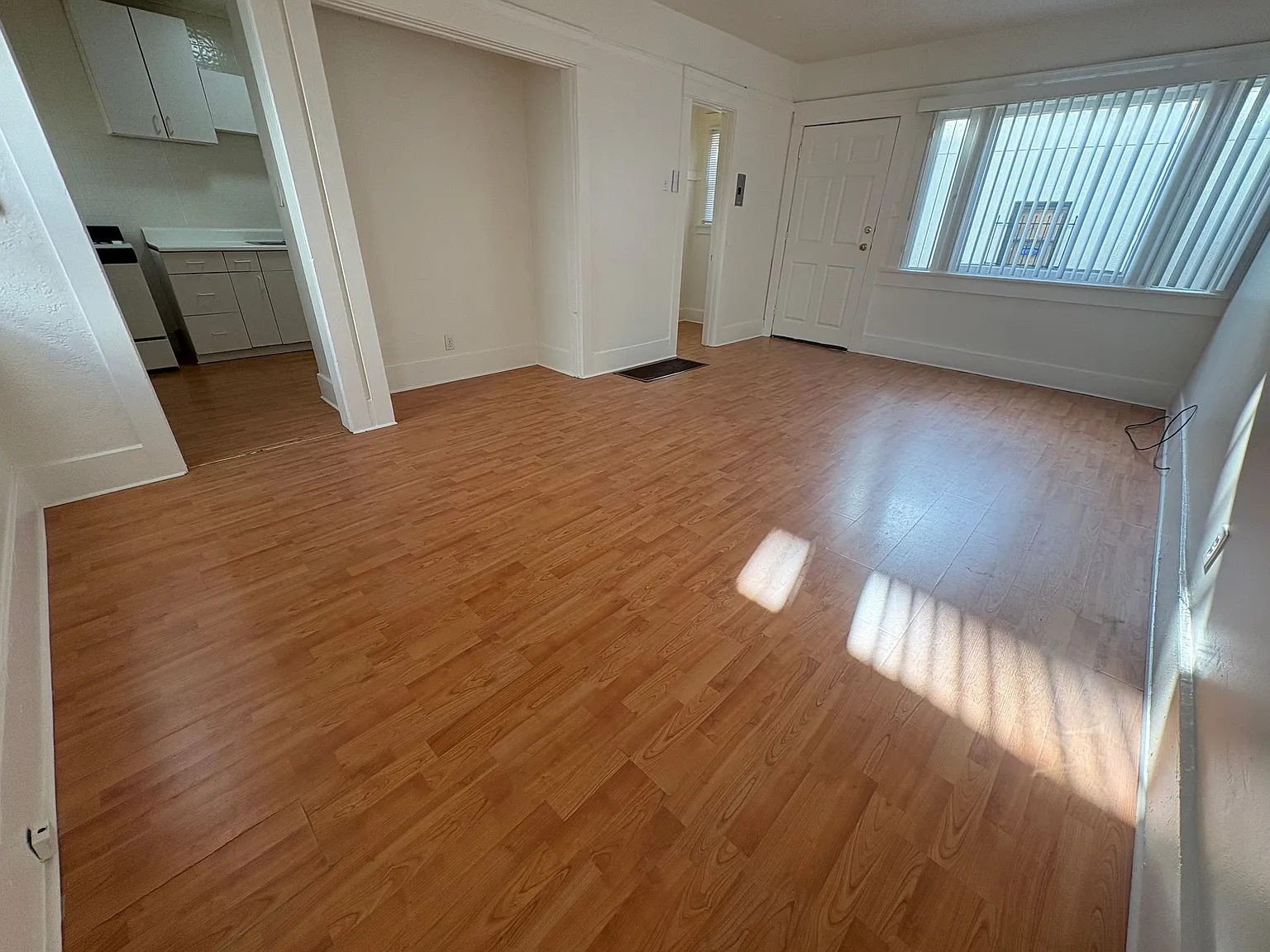 924 E. 3rd St #11 — Photo 3