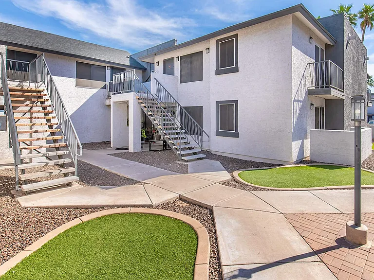 MOVE IN SPECIAL! $0 DEPOSIT OAC — Photo 14
