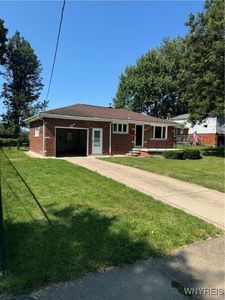 1050 96th St, Niagara Falls, NY, 14304