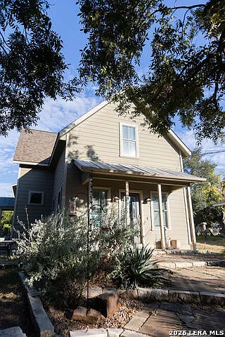 809 Josephine St — Photo 1