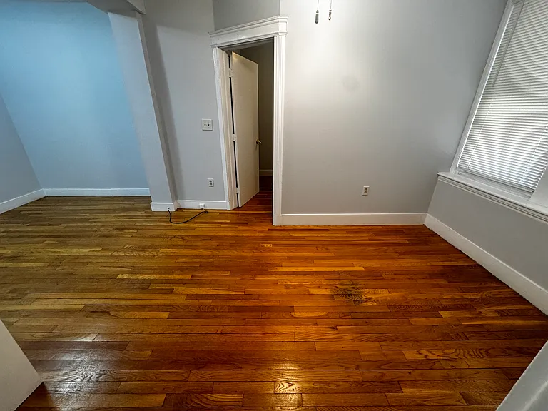31 Orkney Rd #5 — Photo 15