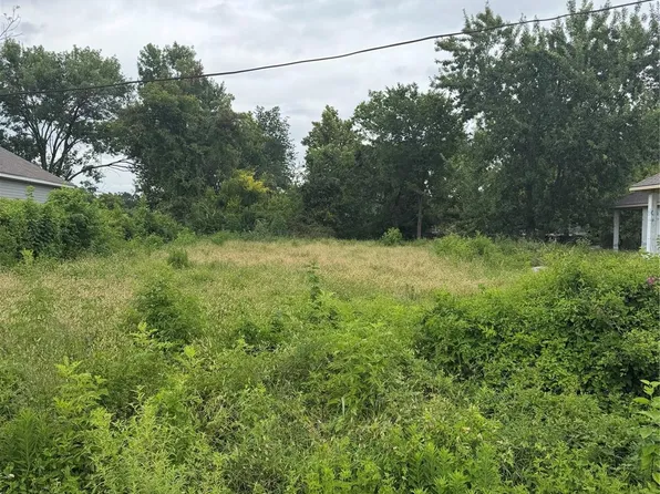 7304 Apache St, Houston, TX 77028