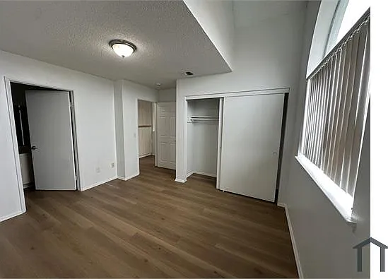 641 E 27th St #105 — Photo 25