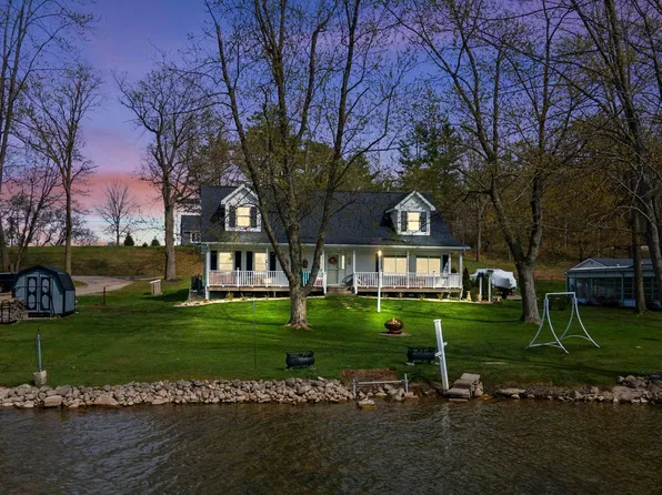 40 Lane 110a West Otter Lk, Angola, IN 46703