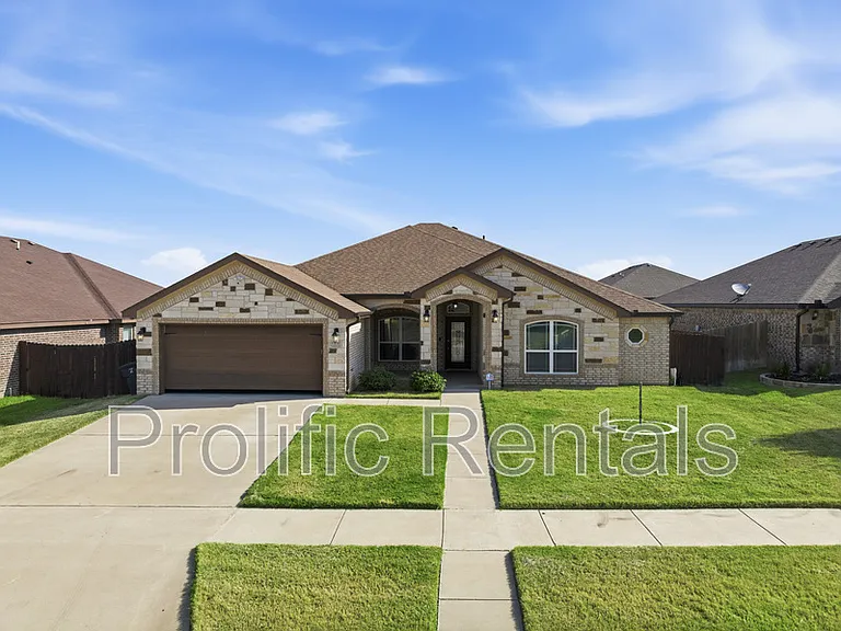 6101 Cordillera Dr — Photo 2