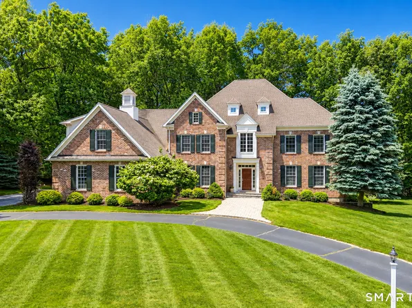 14 Scarborough Drive, Avon, CT 06001
