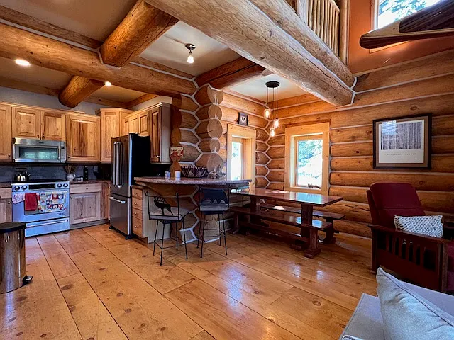 2361 Old Mammoth Rd — Photo 3
