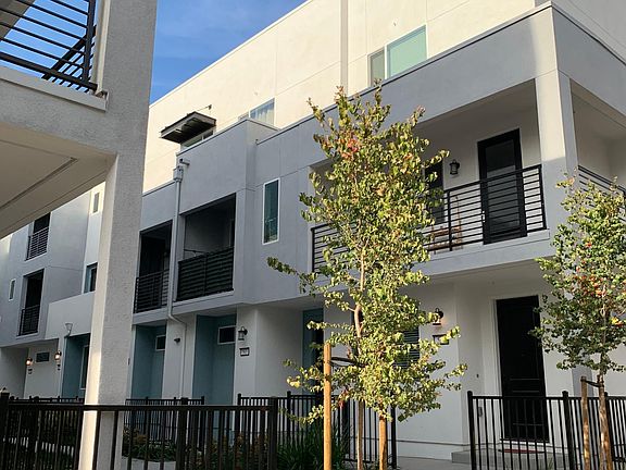 3rd image of 550 Remi Ln