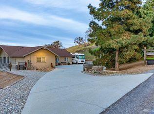 30101 Horsethief Dr, Tehachapi, CA 93561