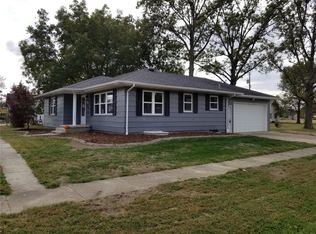 810 Elizabeth St, Beckemeyer, IL 62219