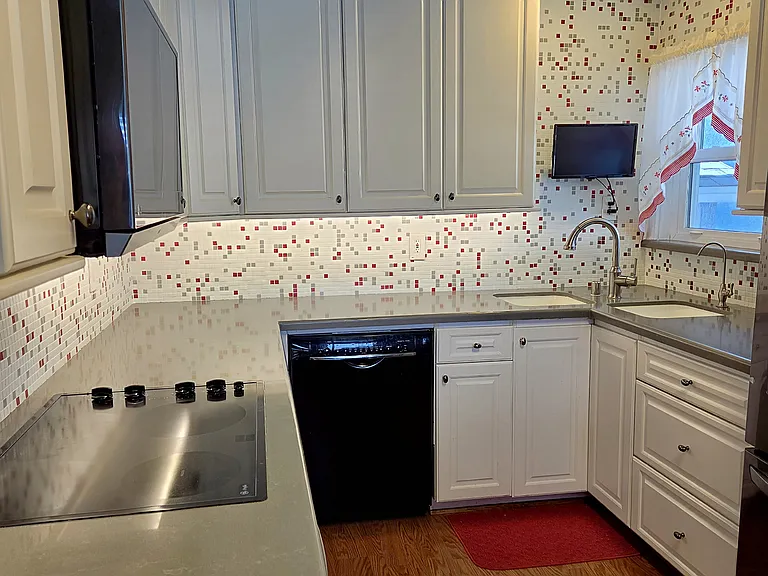 14432 Dalwood Ave — Photo 11