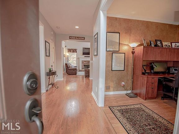 5th image of 120 Ardenlee Dr