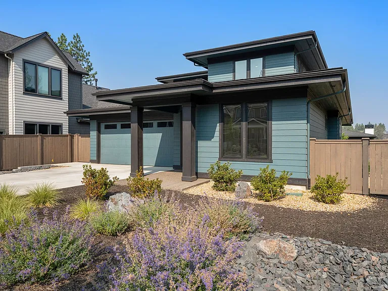 2971 NW Polarstar Ave — Photo 5