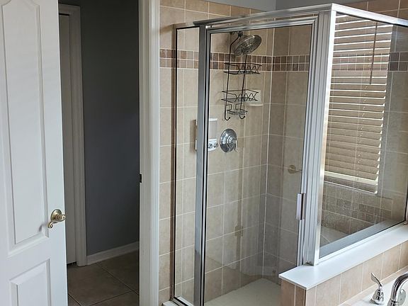 5th image of 1251 Nashville Dr