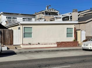 1230 W Balboa Blvd APT B, Newport Beach, CA 92661