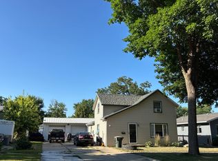 207 E Bishop St, Luverne, MN 56156