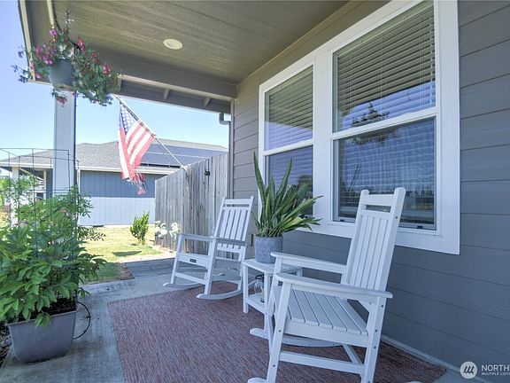 2nd image of 410 Herren Avenue