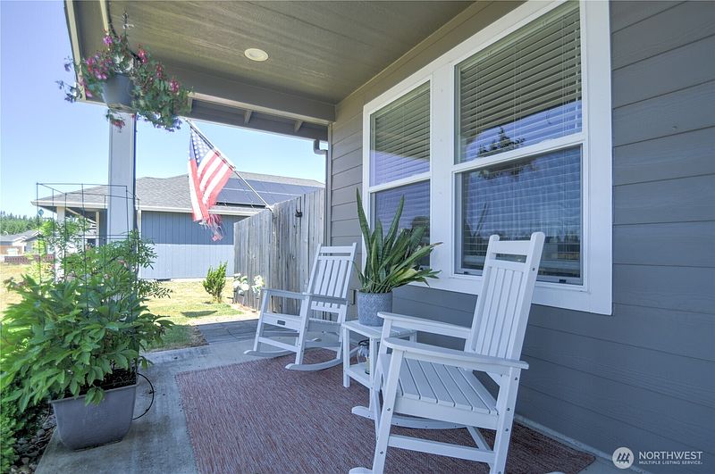 2nd image of 410 Herren Avenue