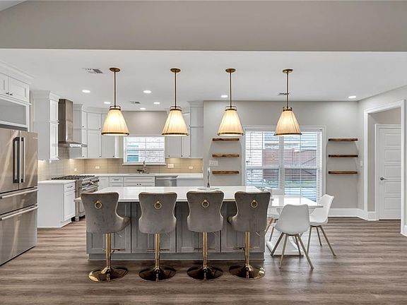 2nd image of 157 Ingleside Rd