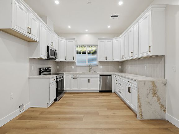 4th image of 10908 Vinedale St