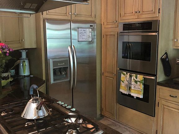 2nd image of 23733 Burbank Blvd APT 108