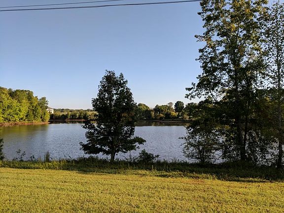 4th image of 448 Lake Overlook Trl